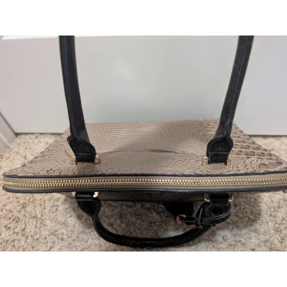 Alyssa Vegan Handbag Purse Bag Tote 2 Colored Light Brown Black Alligator Print - Picture 7 of 14